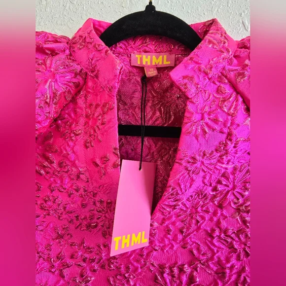 THML Pink Jacquard Allison Top Size XS NWOT Puff Sleeves - Picture 7 of 10